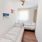 Panorama Apartment *