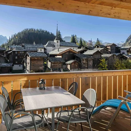 Panorama Apartment *
